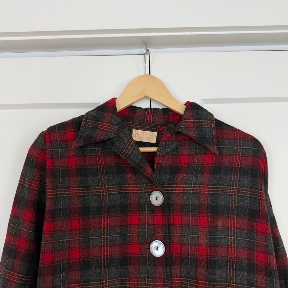 Womens Pendleton Wool Flannel Jacket Medium Red Grey Plaid 60s Vintage